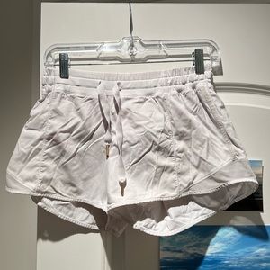 Lululemon White Hotty Hot Shorts - Old Style!